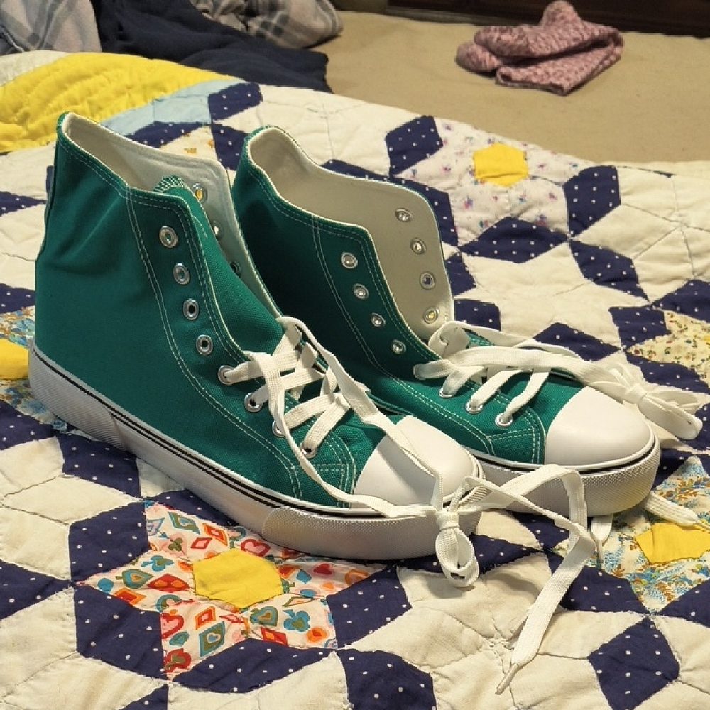 Teal High-Top Sneakers with White Laces